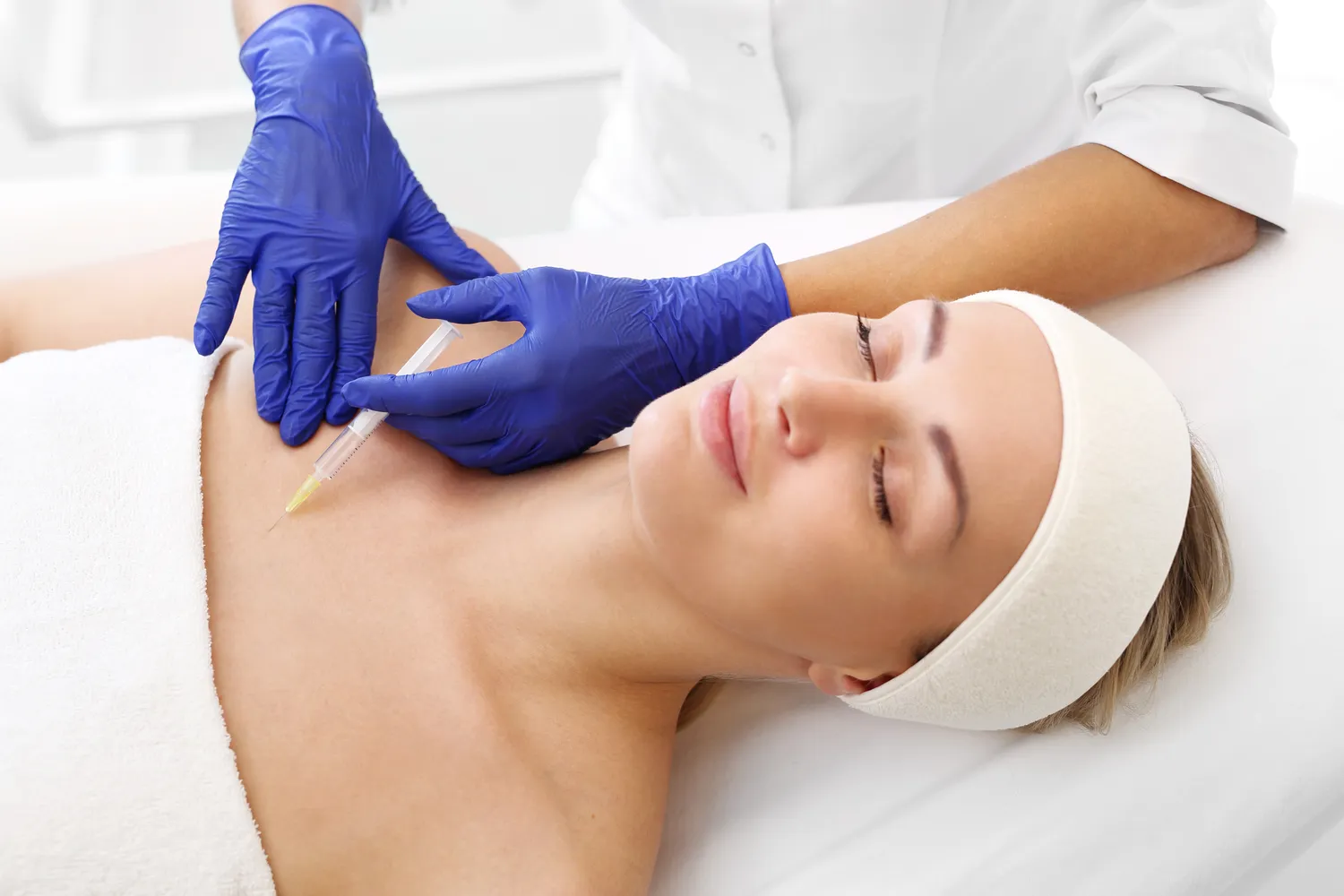 Jak zlikwidować zmarszczki pod oczami medycyna estetyczna?