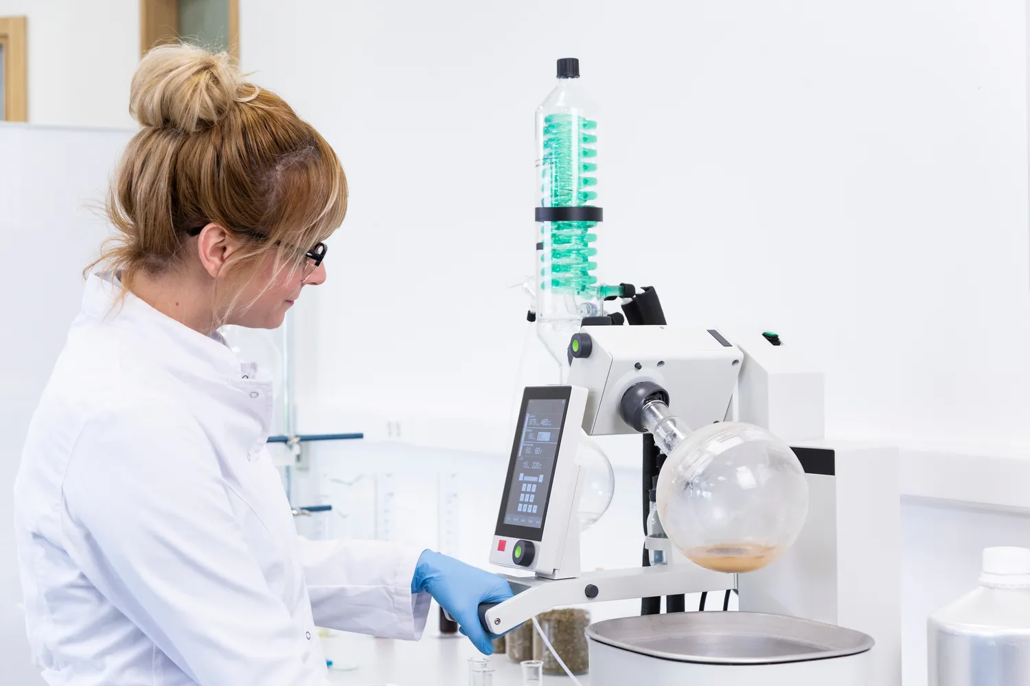 Przemysł to który sektor gospodarki?